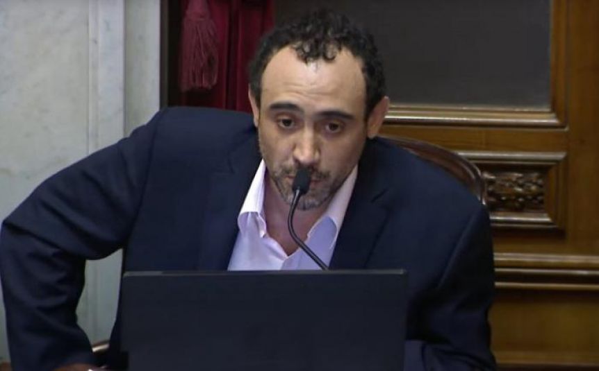 Senador impulsó un cambio clave en la Ley Bases con impacto directo en la recaudación