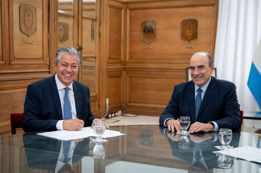 A la espera del nuevo piso para Ganancias, Francos se reunió con Figueroa y Torres