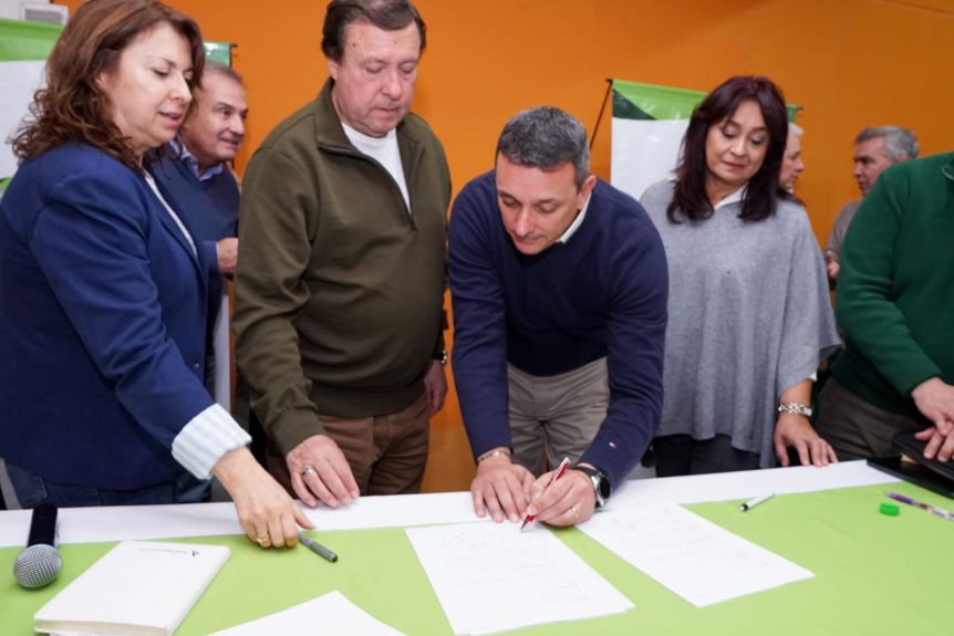 El Gobierno rionegrino revisó detalles de la realización del oleoducto Vaca Muerta Sur