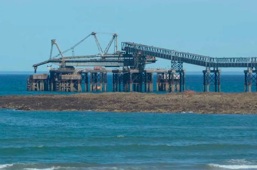 Planta de GNL: el proyecto en el cual Weretilneck se jugó el “todo por el todo”