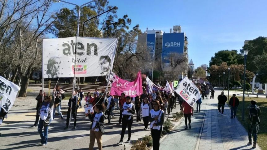 Más de la mitad de los docentes no se adhirieron al paro de ATEN