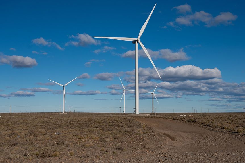 Torres anunció una inversión de 400 millones de dólares en energías renovables