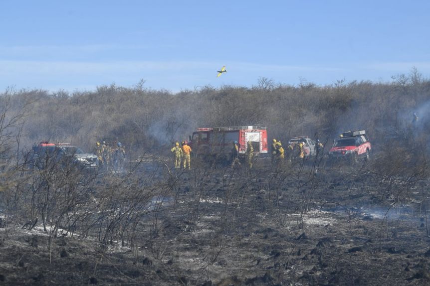 Córdoba en un estado crítico: se reactivó un nuevo foco y el fuego avanzó sin control