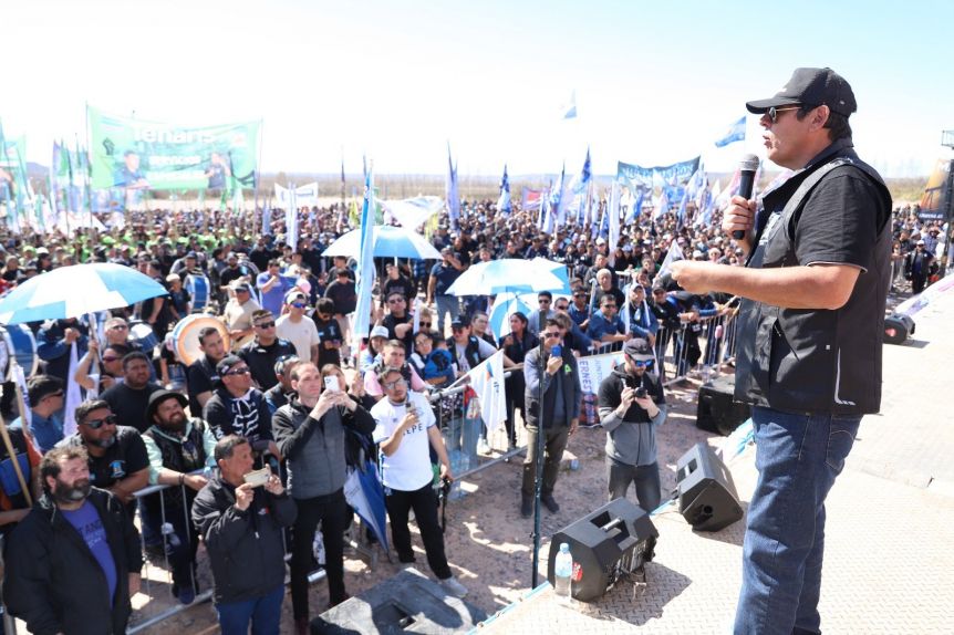 Los petroleros plantaron bandera contra el comando antibloqueos en Vaca Muerta