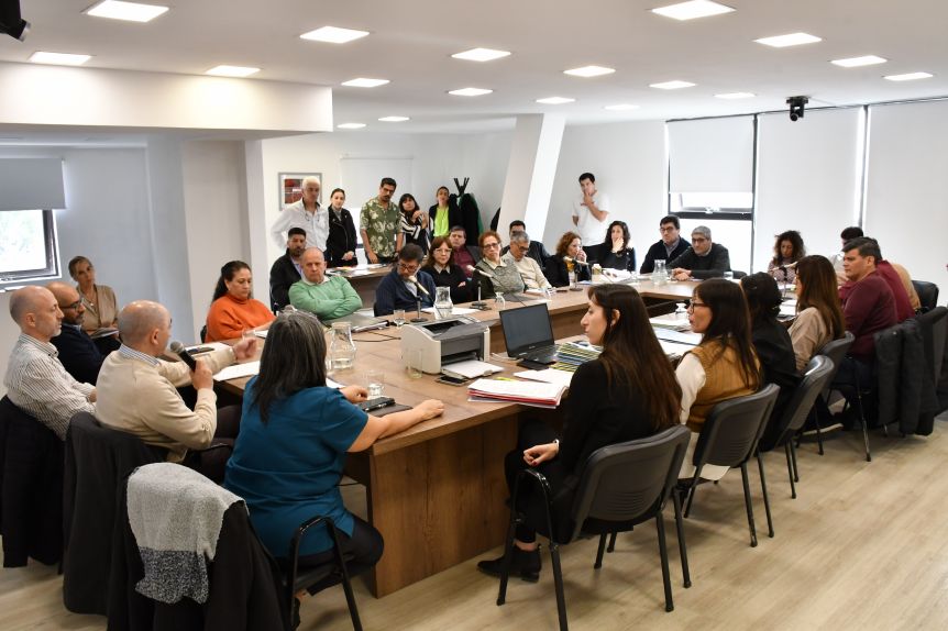 Autoridades de la CSS se reunieron con legisladores por el recorte de medicamentos