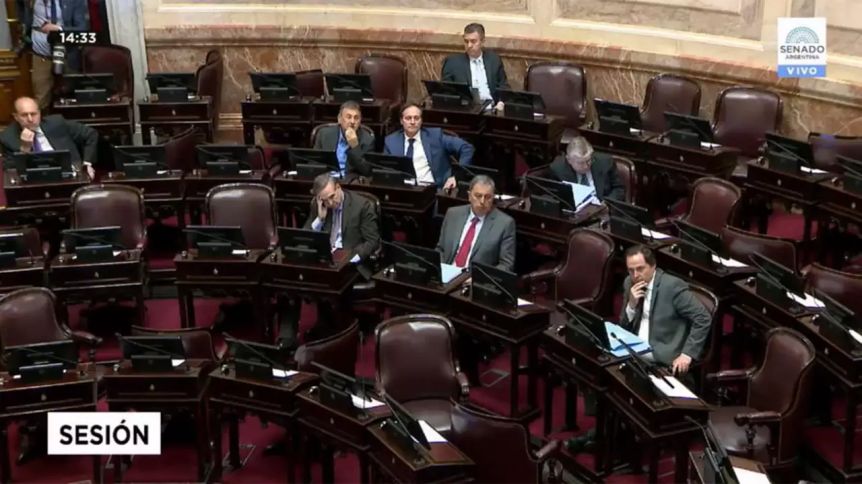 A sala vacía: quienes son los presentes y ausentes en la presentación del Presidente