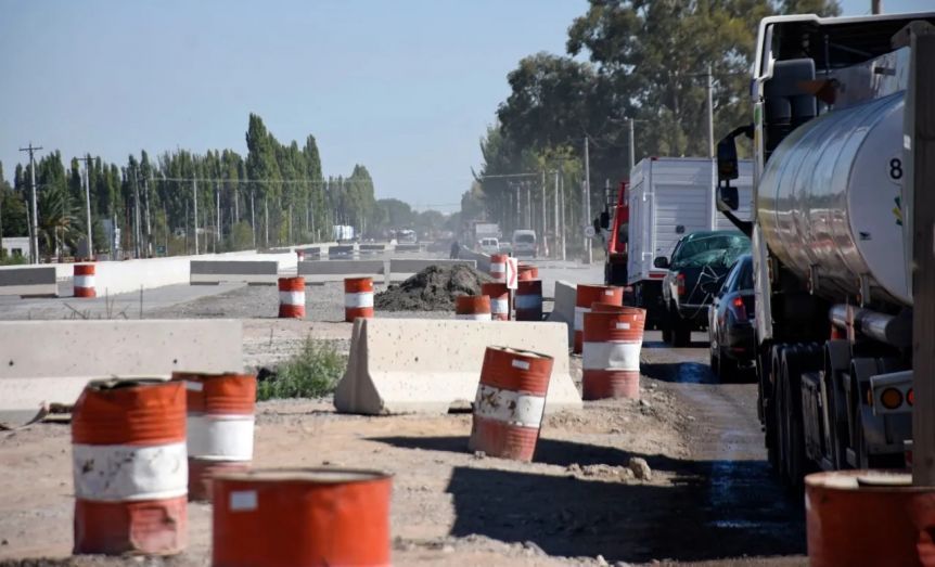 A partir del mes que viene los camiones de Vaca Muerta no podrán circular en Cipolletti