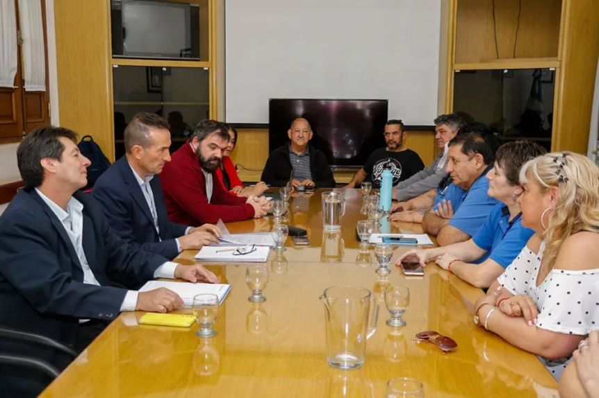 Evitar dolores de cabeza: Provincia ya discute con los gremios condiciones para 2025