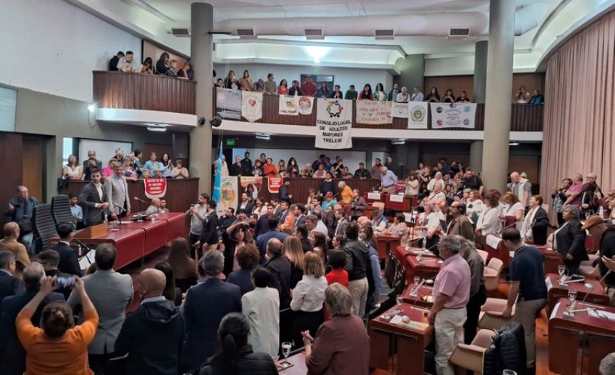 El Ejecutivo reunió a jubilados y presentó la Ley de Protección a la Tercera Edad