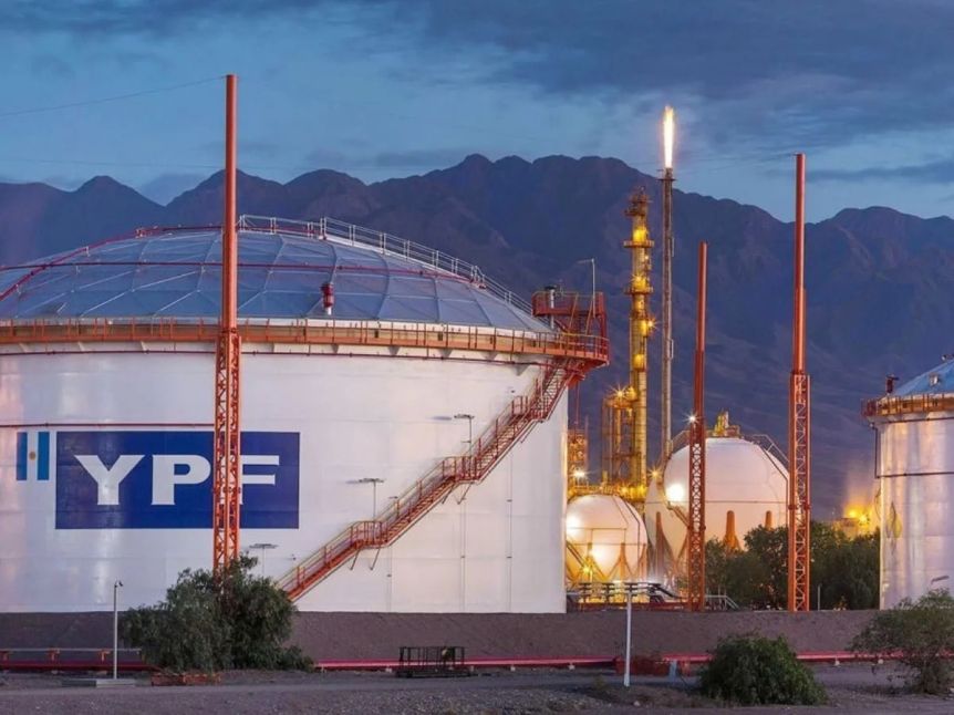 YPF lanzó su propia empresa para el desarrollo de proyectos de GNL