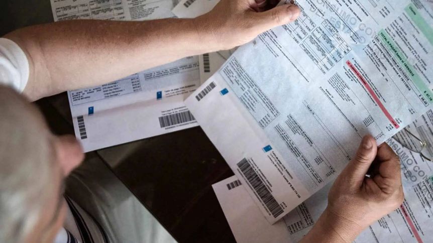 El Gobierno oficializó los aumentos en las tarifas de gas y de luz para noviembre