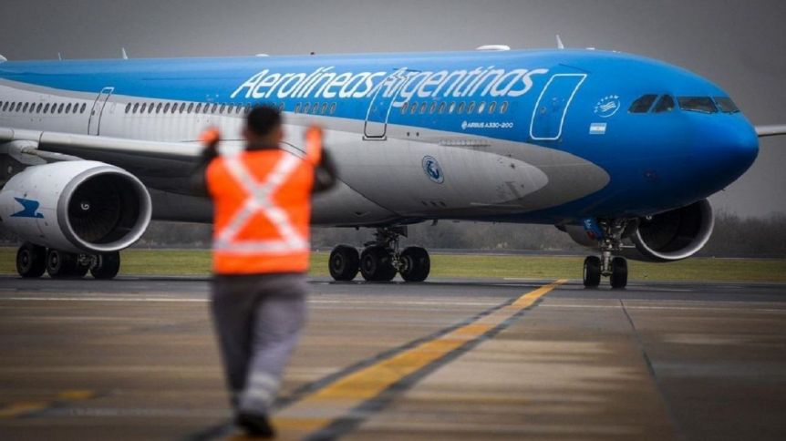 Aerolíneas Argentinas y los gremios aeronáuticos, más cerca de un acuerdo