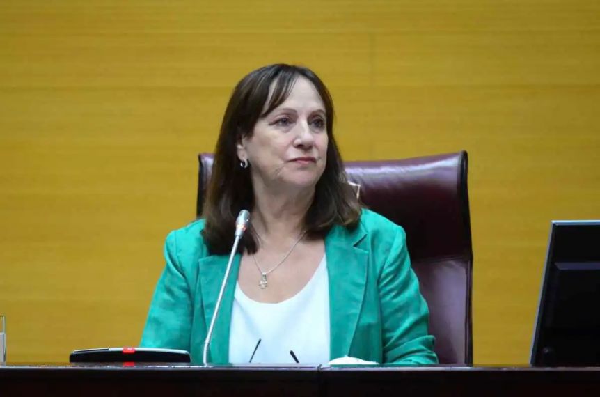 Cómo quedaría la línea sucesoria si suspenden a la vicegobernadora Ruiz