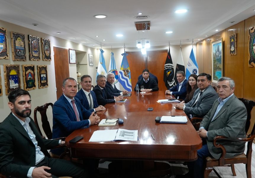 El Gobierno de la provincia lanza un proyecto para refundar el Banco Santa Cruz