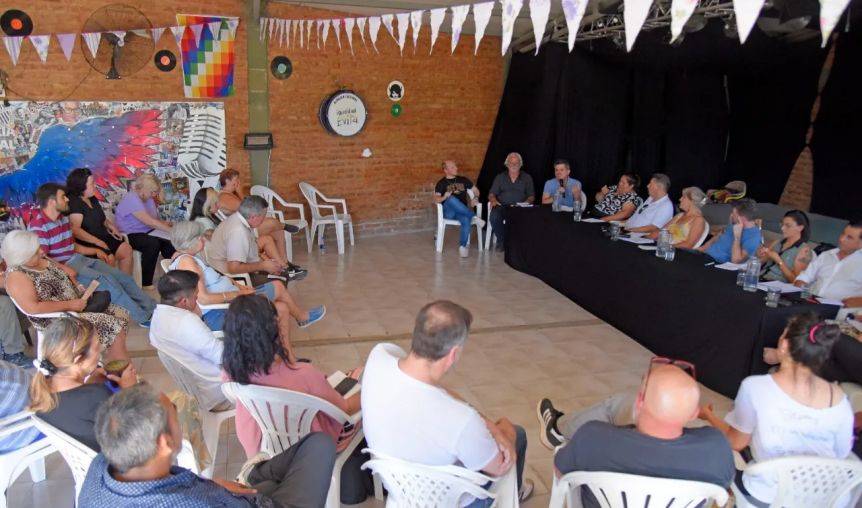 Un sector del peronismo puso primera y encaró el viaje hacia las legislativas 2025