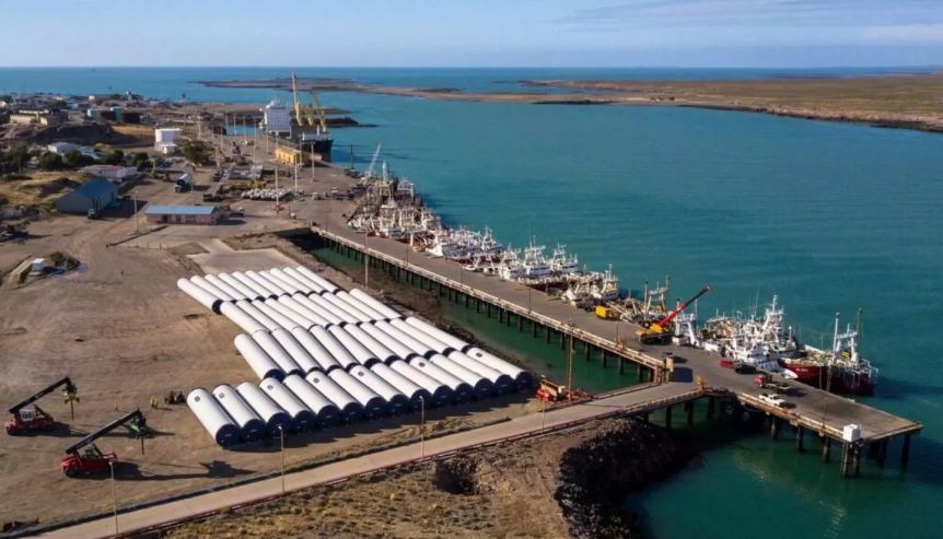 Con apoyo libertario, los estibadores de Puerto Deseado van por reducciones a las retenciones de langostino