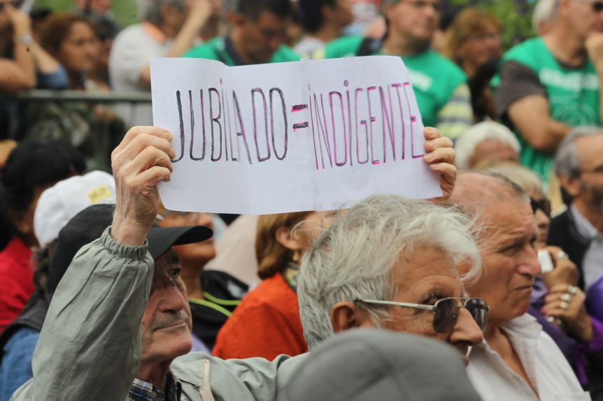 Tras alcanzar un nivel “crítico”, las jubilaciones muestran una leve recuperación