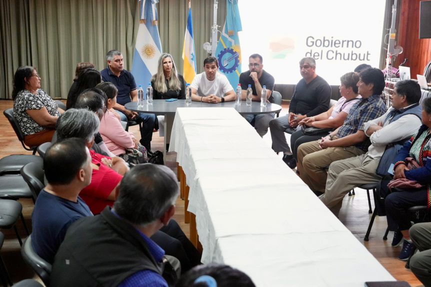 Llamado al diálogo: Torres le pone paños fríos a la tensión con comunidades indígenas