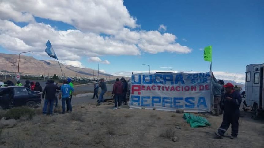 UOCRA bloqueó el ingreso a El Calafate para exigir por la reactivación de las represas