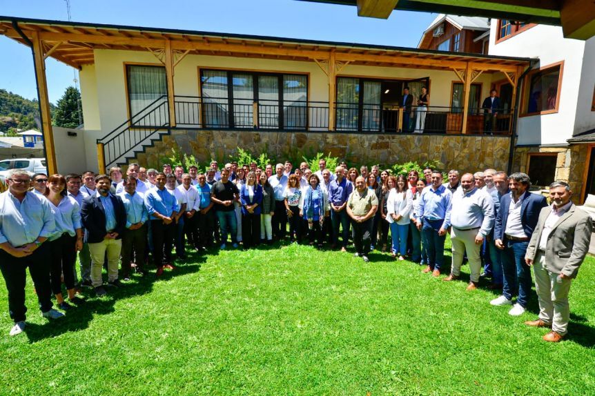 Figueroa gana volumen político y consigue una segunda ola de apoyos del MPN