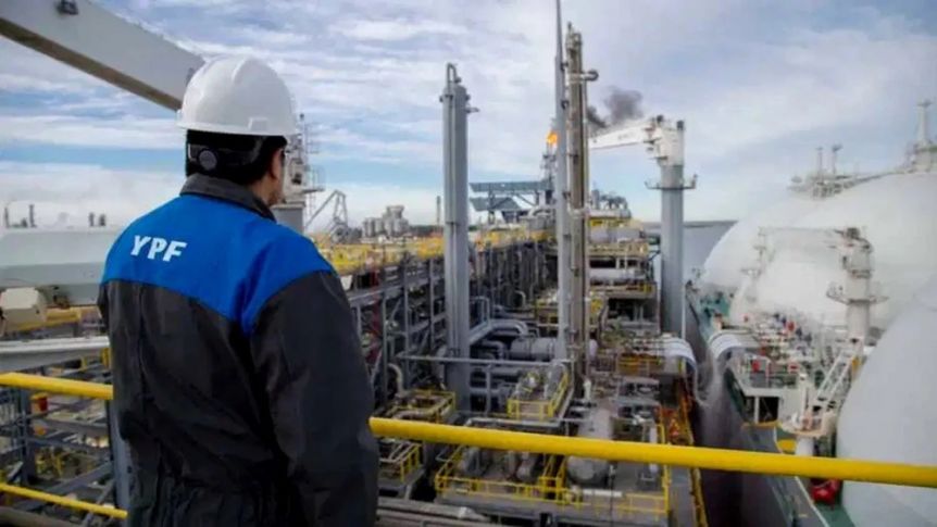 Exportación de GNL: Marín asegura que el 2025 podría ser clave para YPF