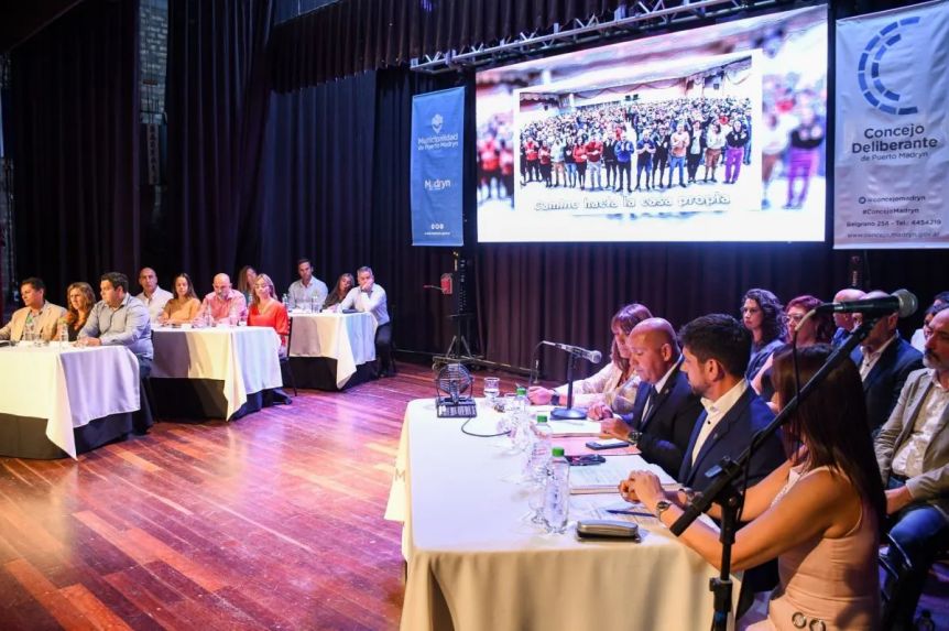 Sastre anunció la eliminación del estacionamiento medido