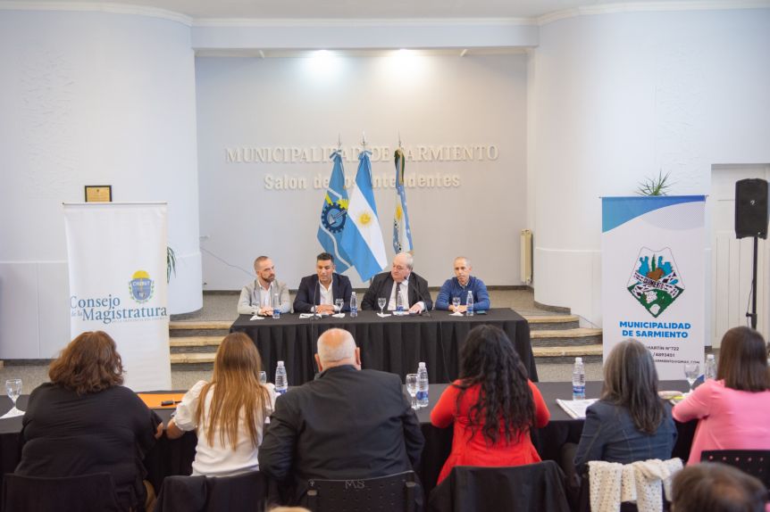 Balochi dijo presente durante el paso del Consejo de la Magistratura de la Provincia en Sarmiento