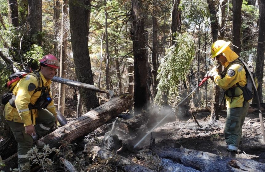 Iniciaron una investigación por una serie de incendios intencionales en Villa Traful
