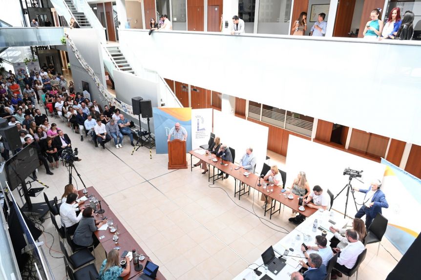 La Legislatura analizó la situación de COMBE en una reunión con todas las voces