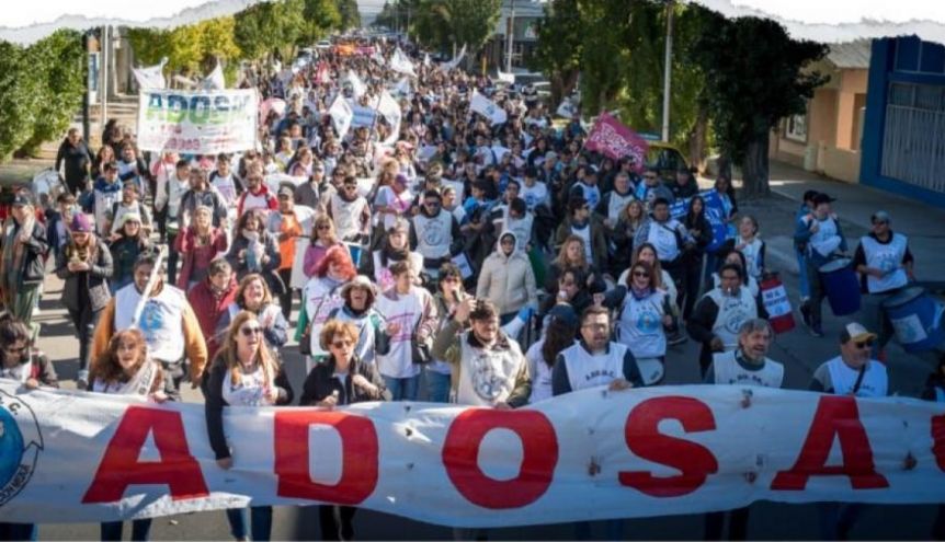 En pie de guerra: ADOSAC para por 96 horas y el Gobierno descontará días no trabajados