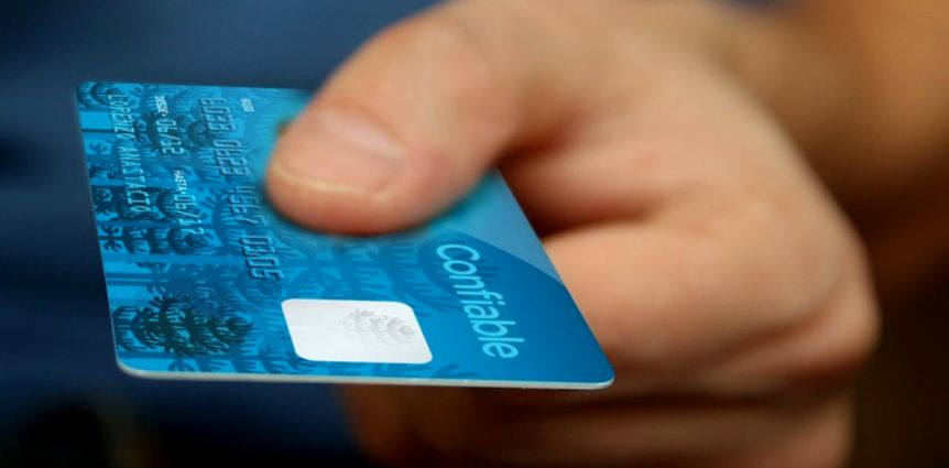 Chau caja chica: en qué consiste el sistema de tarjetas para gastos operativos en Neuquén