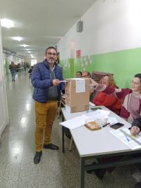 Sin sorpresas: con baja participación, los oficialismos celebraron en los municipios