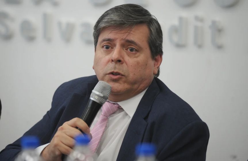 Radicales, oposición y ahora el oficialismo: los frentes de batalla de Leguizamón