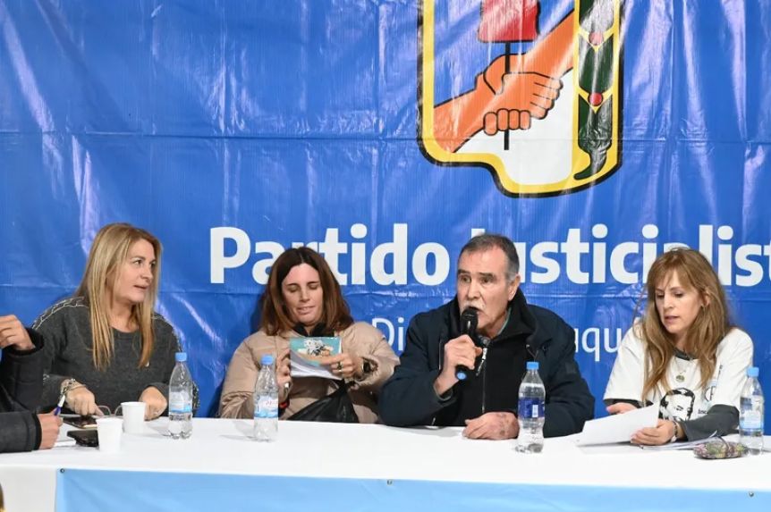 Peronismo estallado, incertidumbre política y la aparición de una “tercera en discordia”
