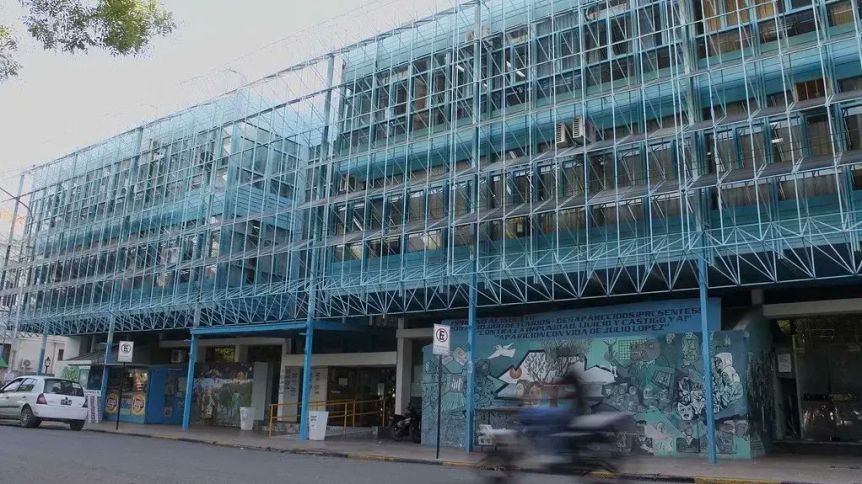 Intiman a 140 obras sociales por deudas a la Provincia que suman $ 5.500 millones