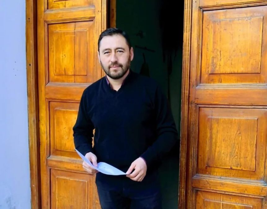 A Román lo dejaron solo: crisis, denuncias y portazos en el municipio de Allen
