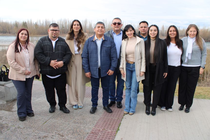 El referente de ATE, Carlos Quintriqueo presentó su lista rumbo a octubre
