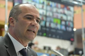 Con un quiebre a último momento, siete opciones competirán en Río Negro