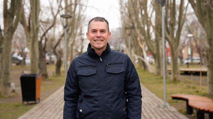 Quién reemplazaría a Álvarez en la Jefatura de Gabinete santacruceña durante la campaña