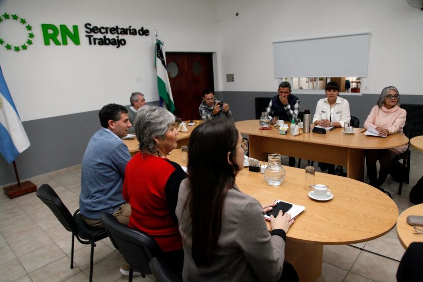Río Negro convoca a Unter a paritaria en medio de la tensión salarial