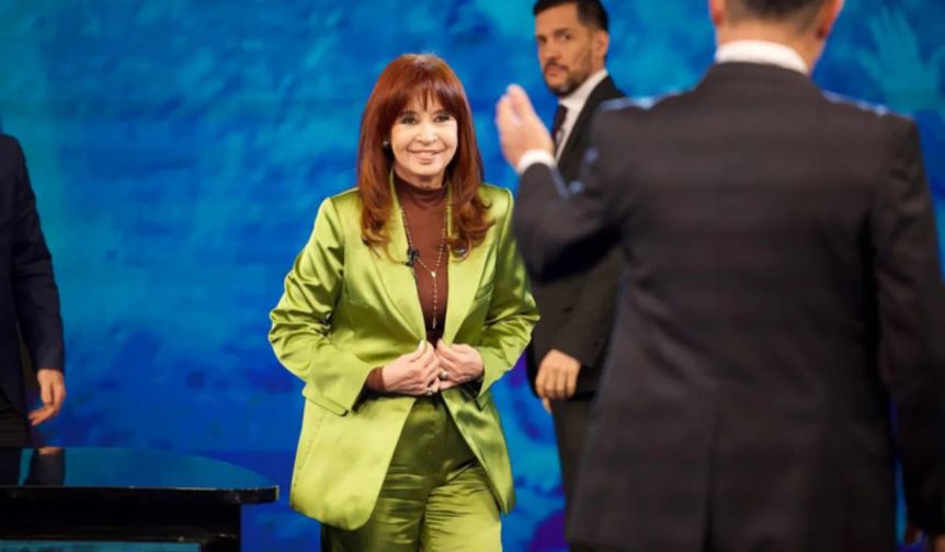 Reapareció CFK en redes con el “Ay Milei”: “La vas a chocar mal”