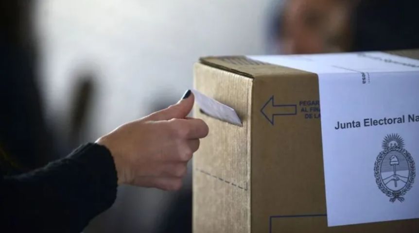 Todo listo: quedó oficializado el modelo para el referéndum sobre la eliminación de los fueros