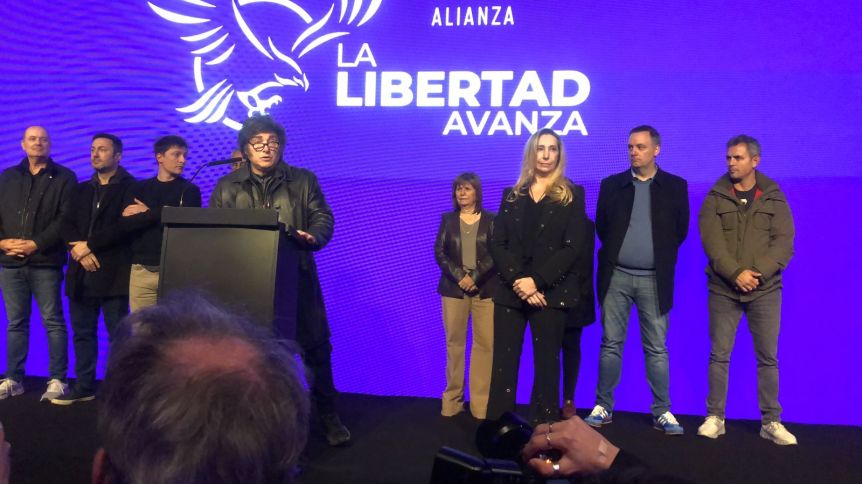 Reunión de Gabinete tras la derrota: críticas, posibles cambios y el resurgir de Caputo