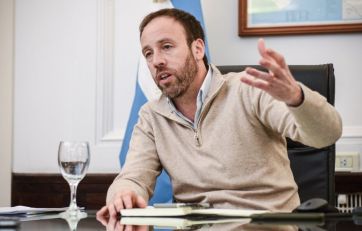 La Provincia advierte sobre la “destrucción del trabajo” en la era Milei