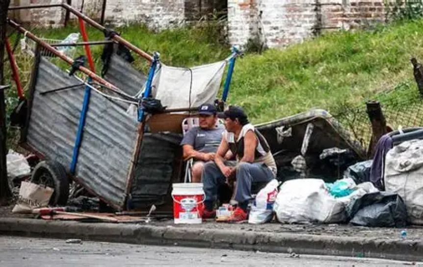 La UCA desmiente a Milei: “No sacó a 12 millones de la pobreza”