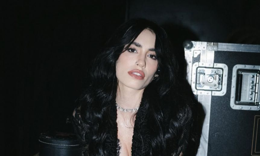Lali explicó por qué evita los lujos ostentosos y la destrozaron en redes