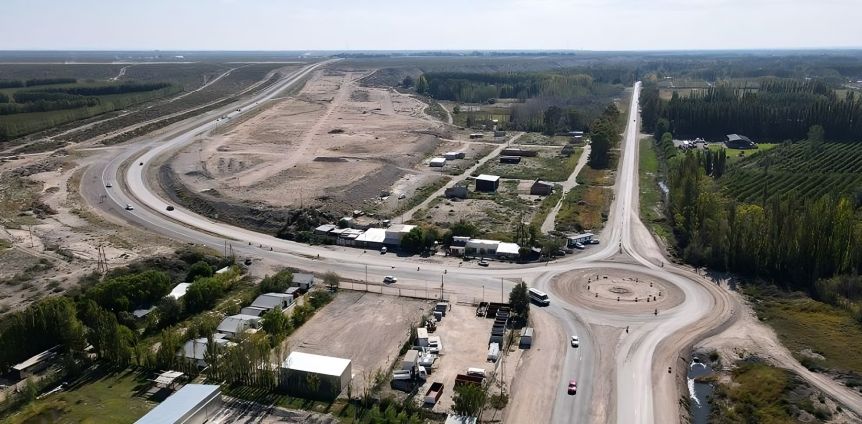 Figueroa pidió aval legislativo para el acuerdo que impulsa la pavimentación de rutas clave en Vaca Muerta