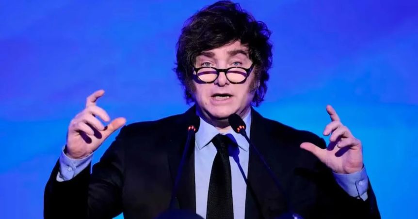¿Vuelve el 1 a 1? En qué consiste el plan de convertibilidad que anunciaría Milei