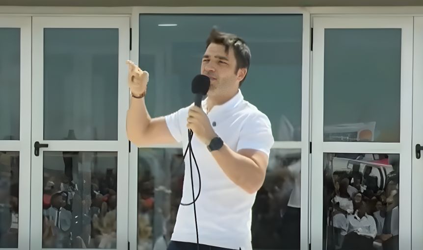 Torres inauguró el hospital de Trelew y cargó contra Nación por manejo de recursos