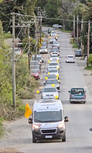 Con una “caravana amarilla” en Bariloche y un acto en Roca, el PRO Río Negro cierra la campaña